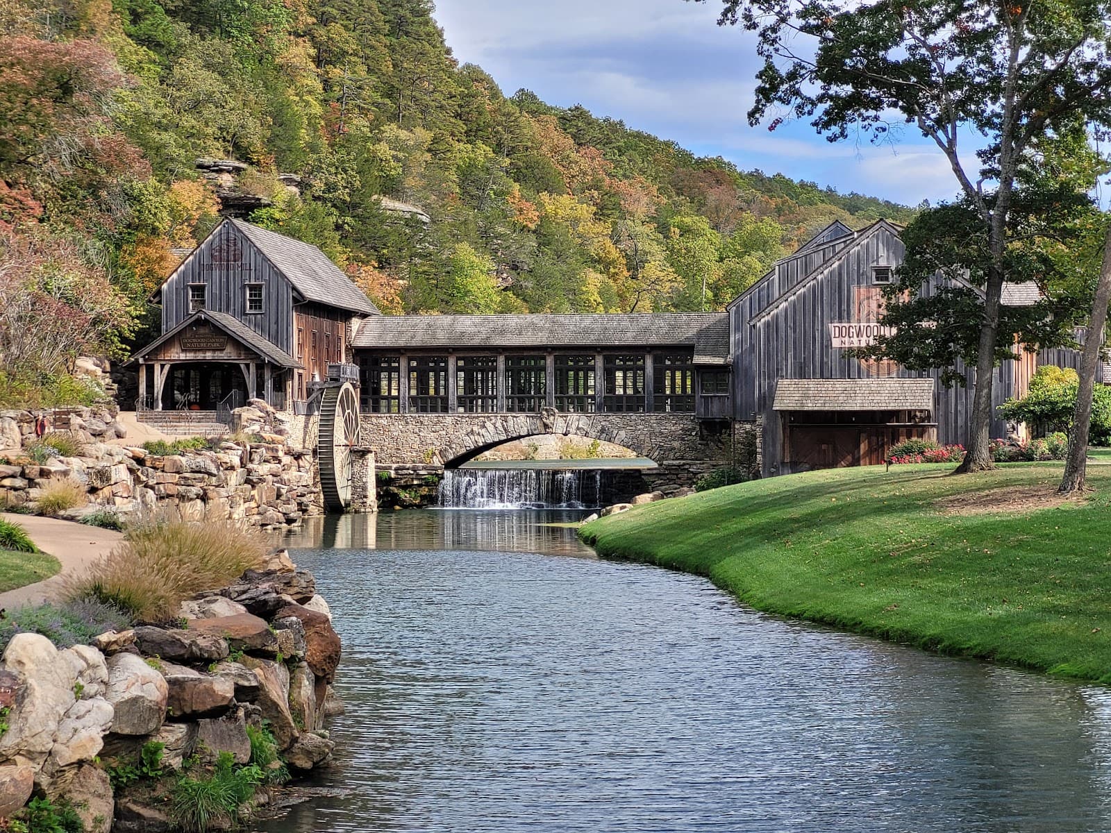 Dogwood Canyon Nature Park - Image 1