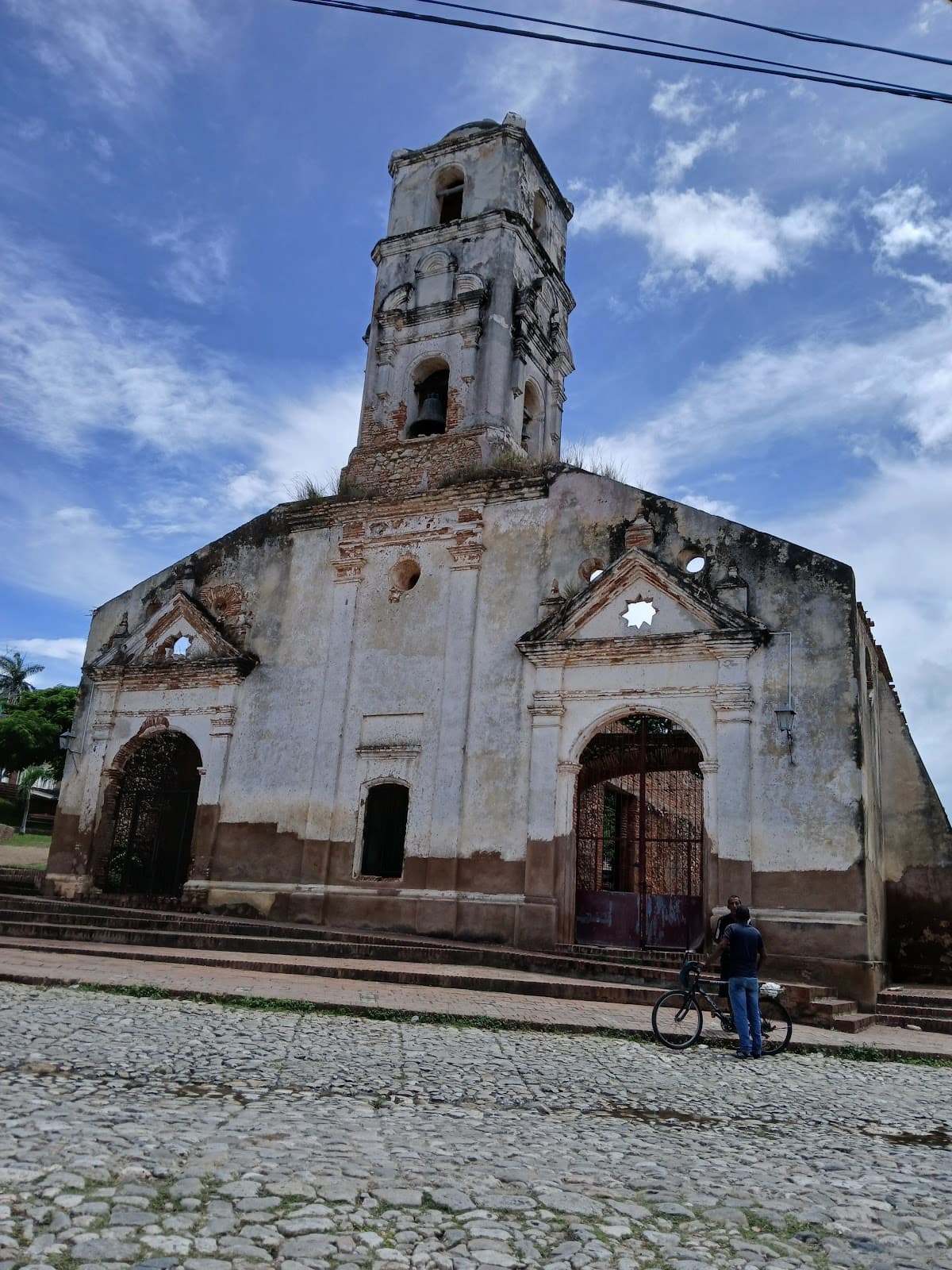Plaza Santa Ana - Image 1
