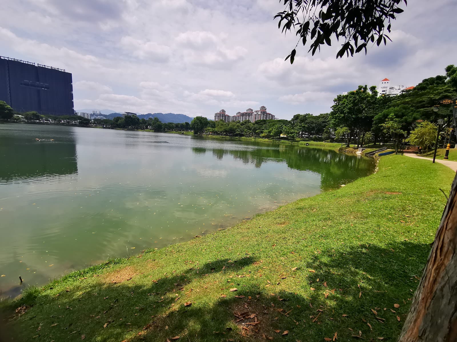 Taman TAR Lake Park - Image 1