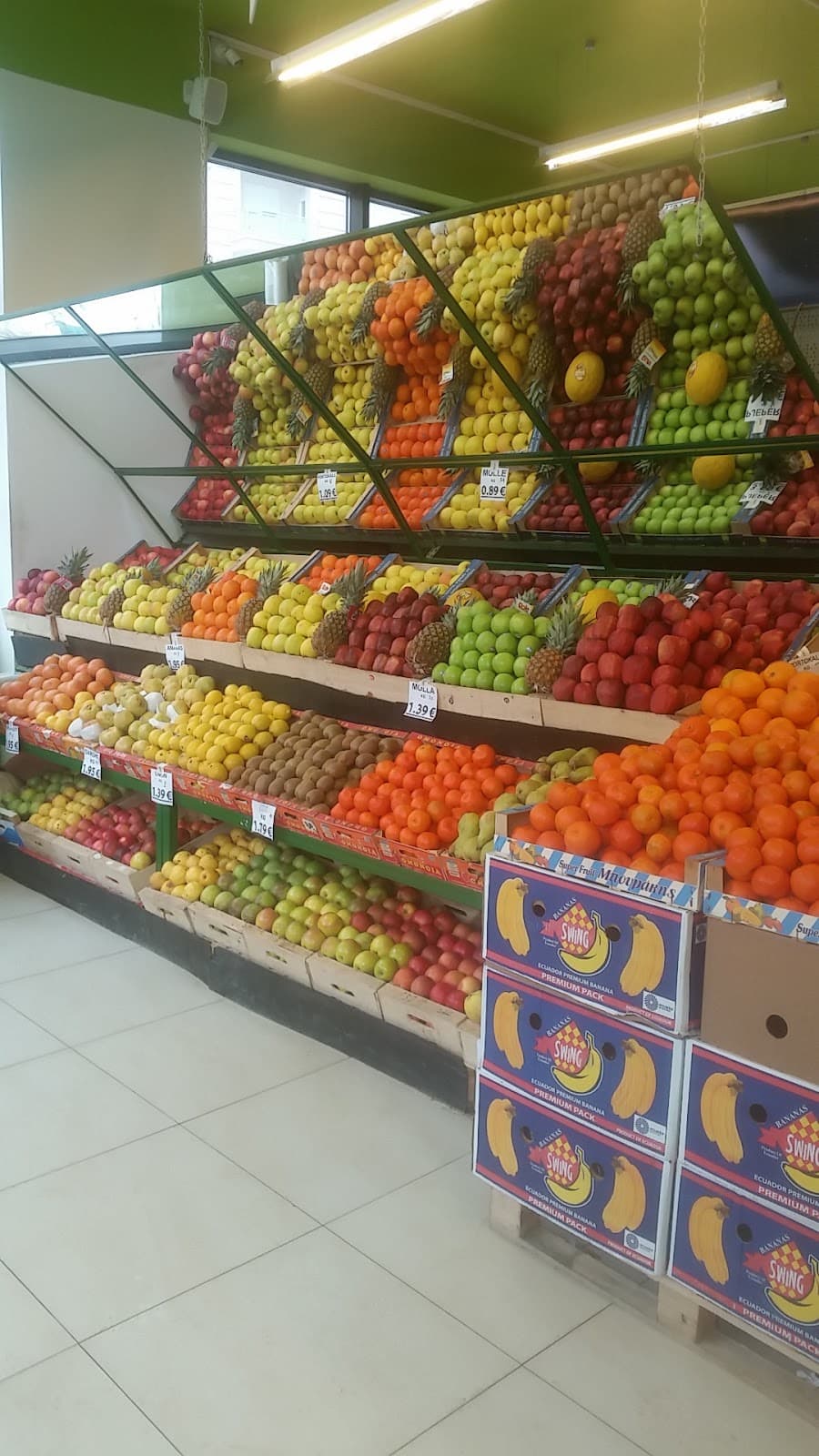 Green Market - Image 1