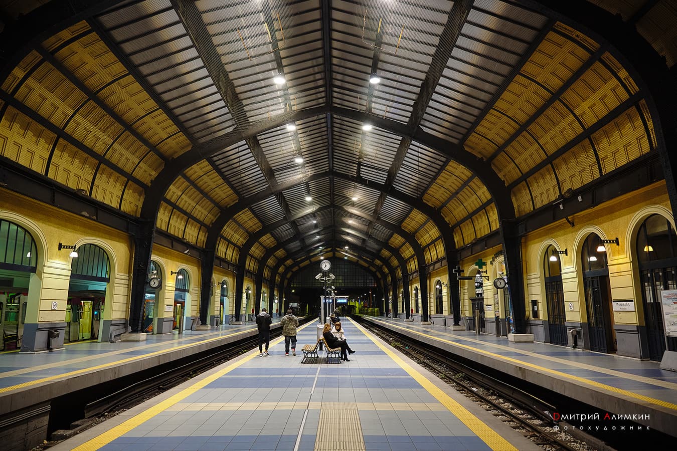 Piraeus Metro Station - Image 1