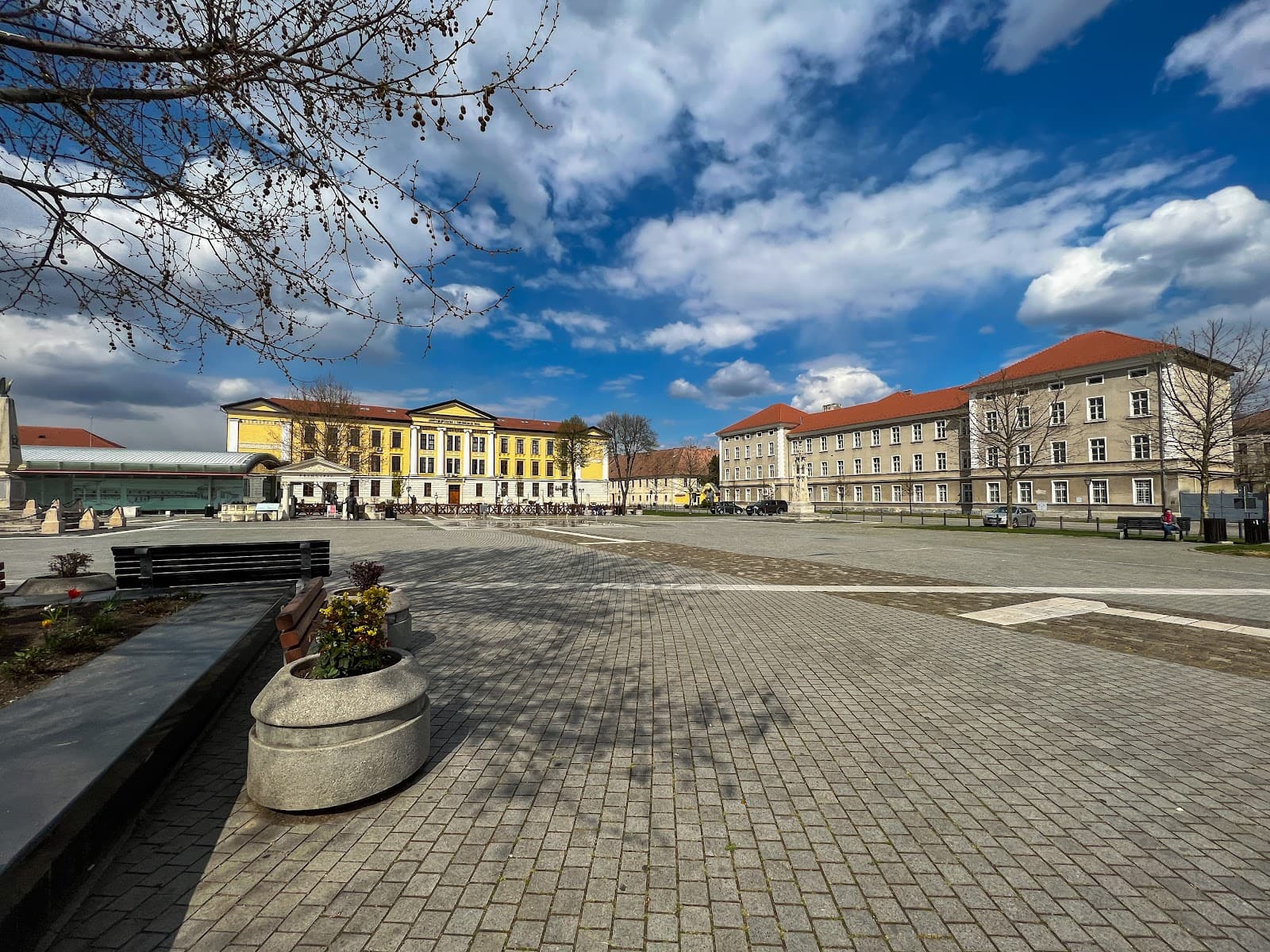 Citadel Square (Piața Cetății) - Image 1