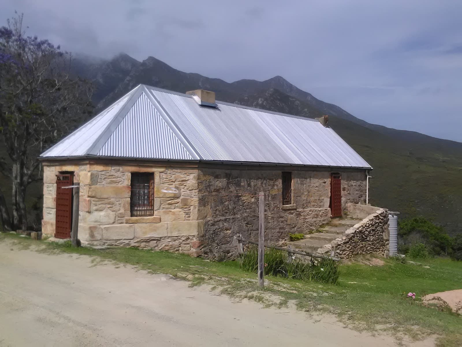 Montagu Pass - Image 1