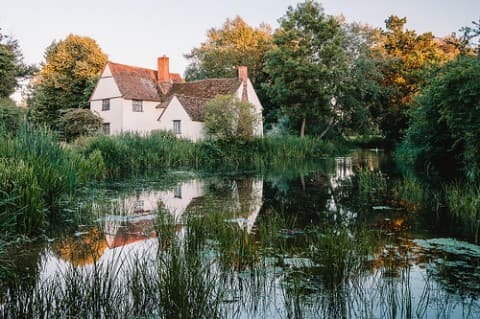 Flatford Bridge and River Stour - Image 1