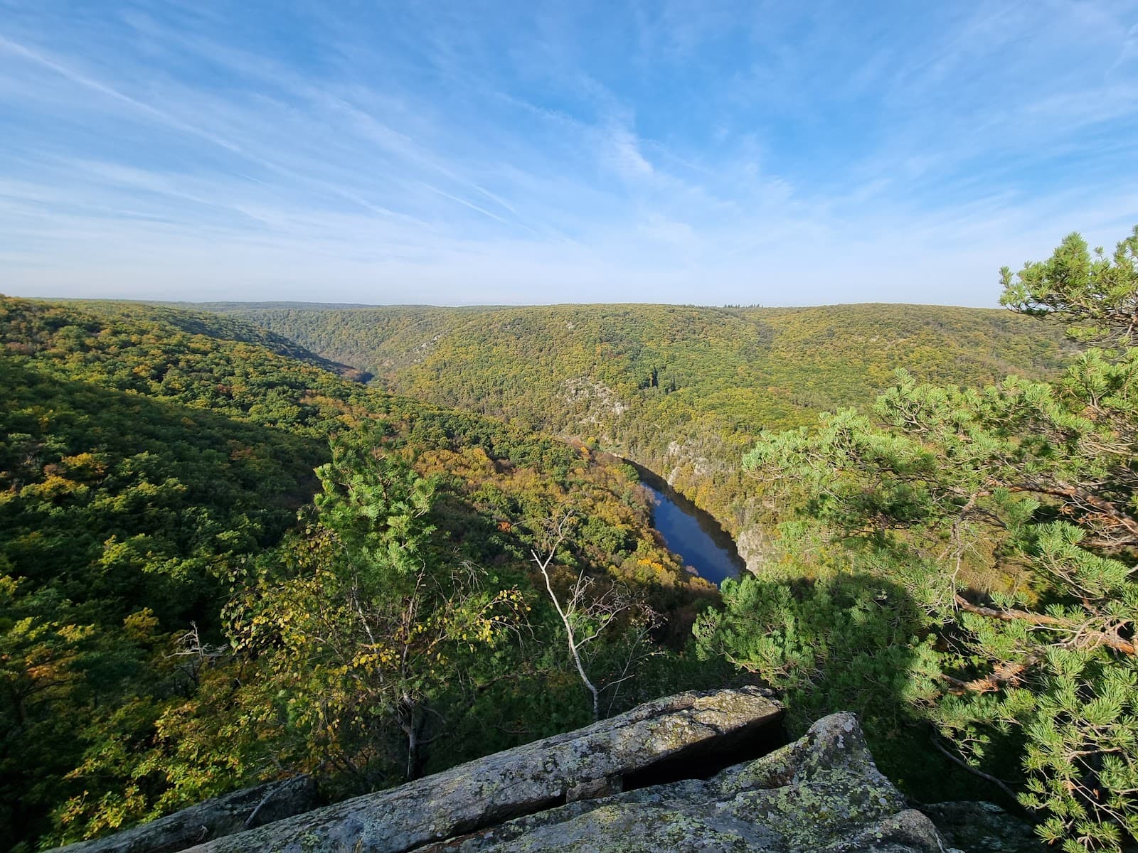 Sealsfield Stone Viewpoint - Image 1