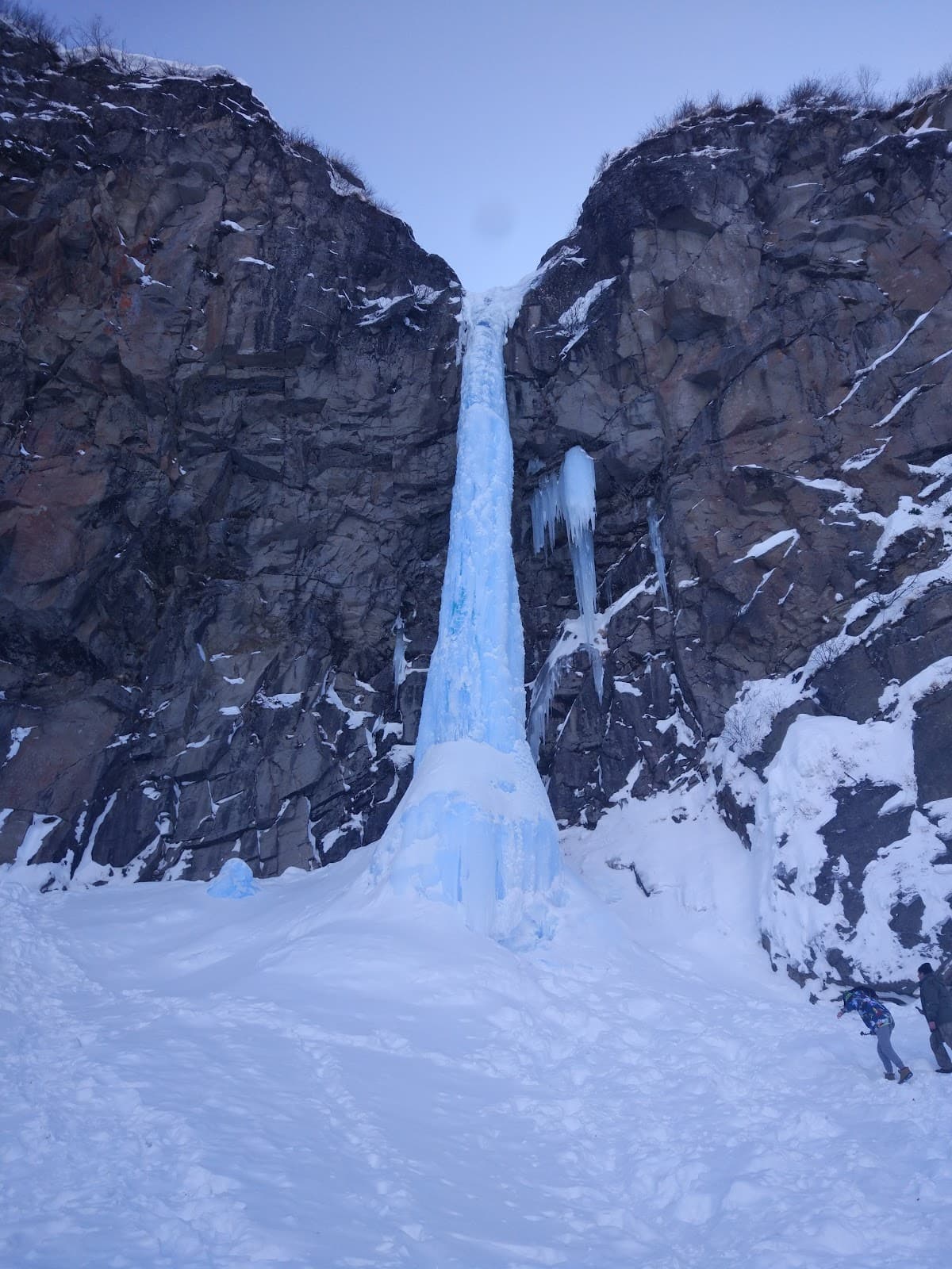 Karymshinsky Waterfall - Image 1