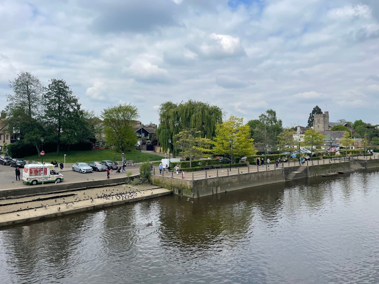 Diamond Jubilee Gardens - Image 1