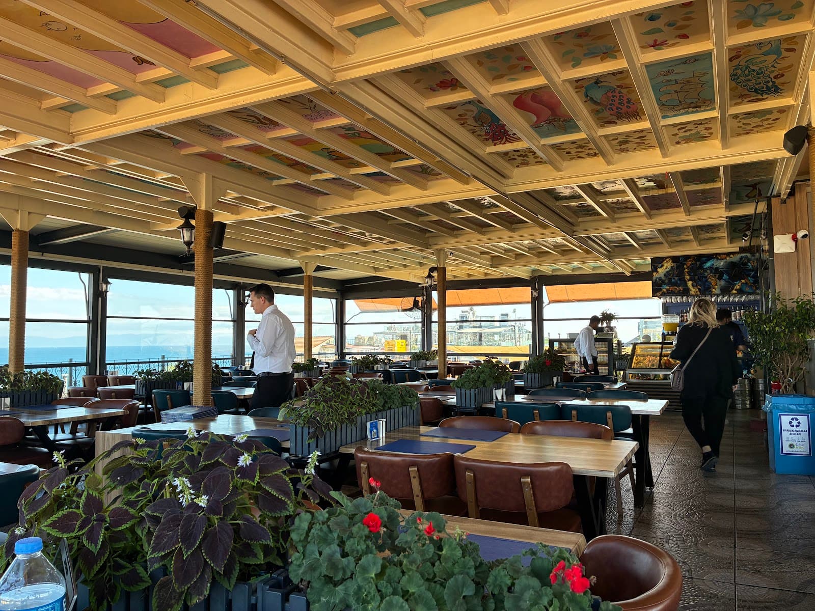 Seven Hills Restaurant - Image 1