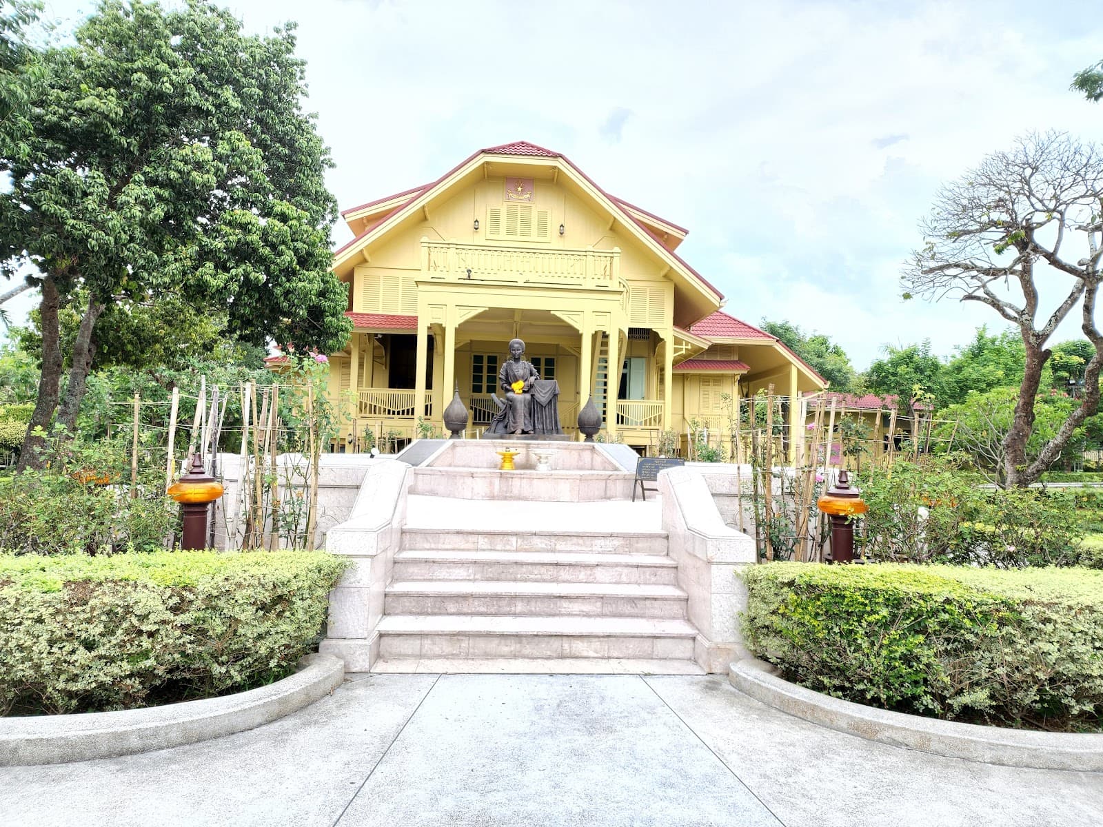 Dara Pirom Palace Museum Chiang Mai - Image 1