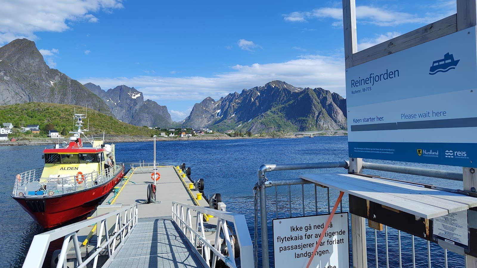 Reine Ferry Terminal - Image 1