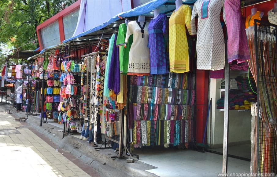 Fergusson College Road (FC Road) Pune - Image 1