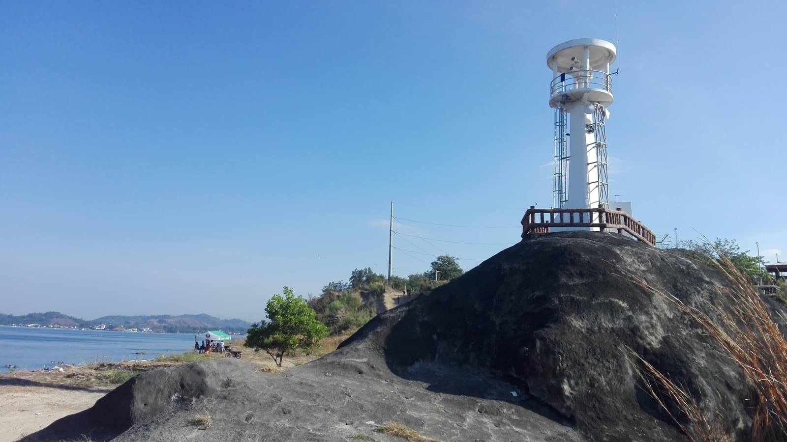 Kalaklan Lighthouse Viewpoint - Image 1