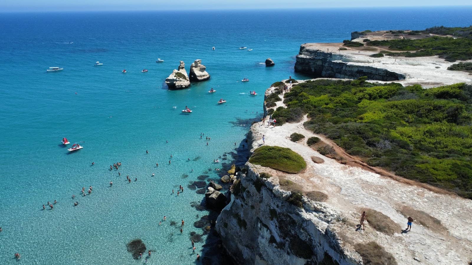 Torre dell'Orso Beach