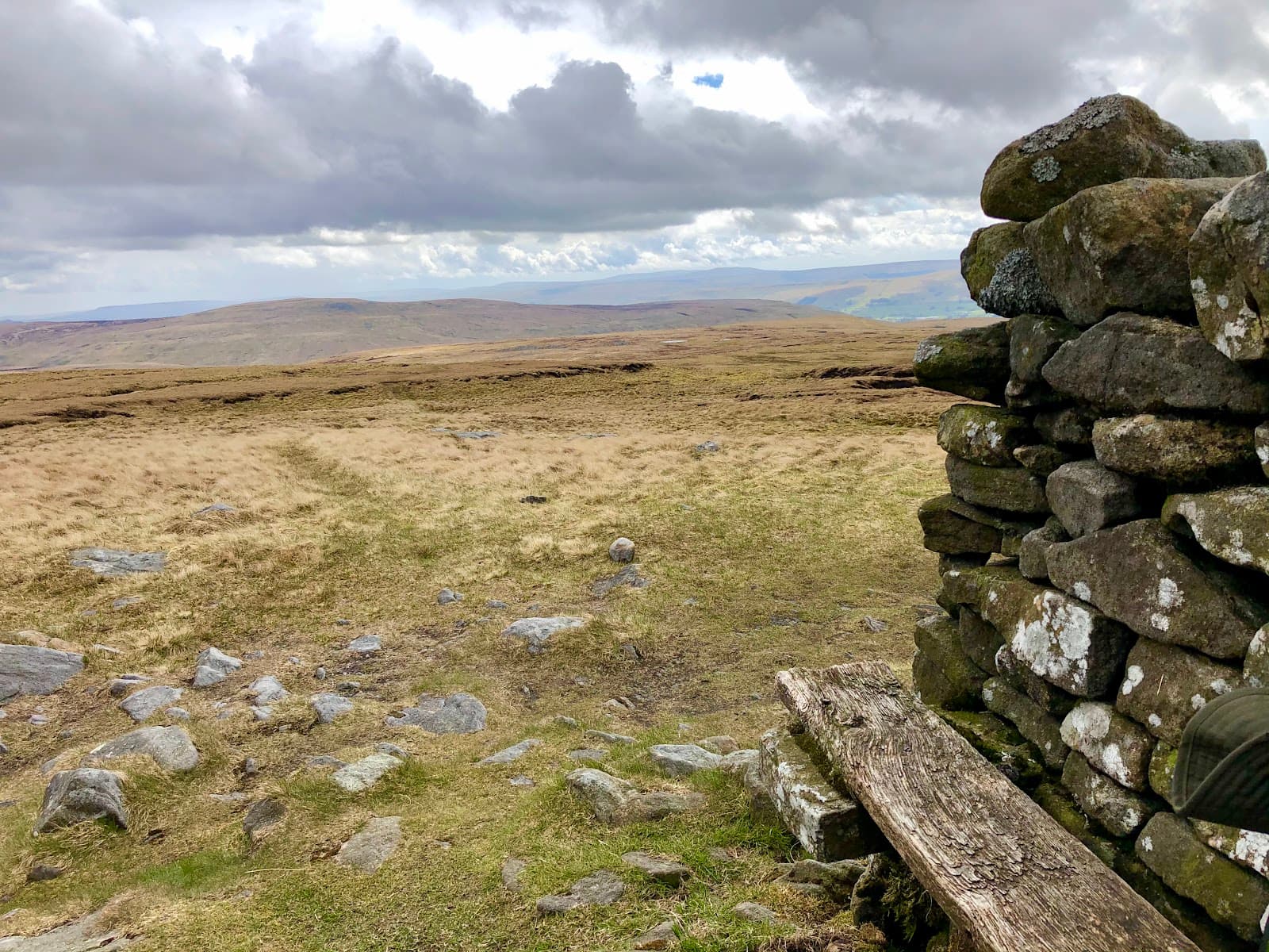 Great Shunner Fell - Image 1