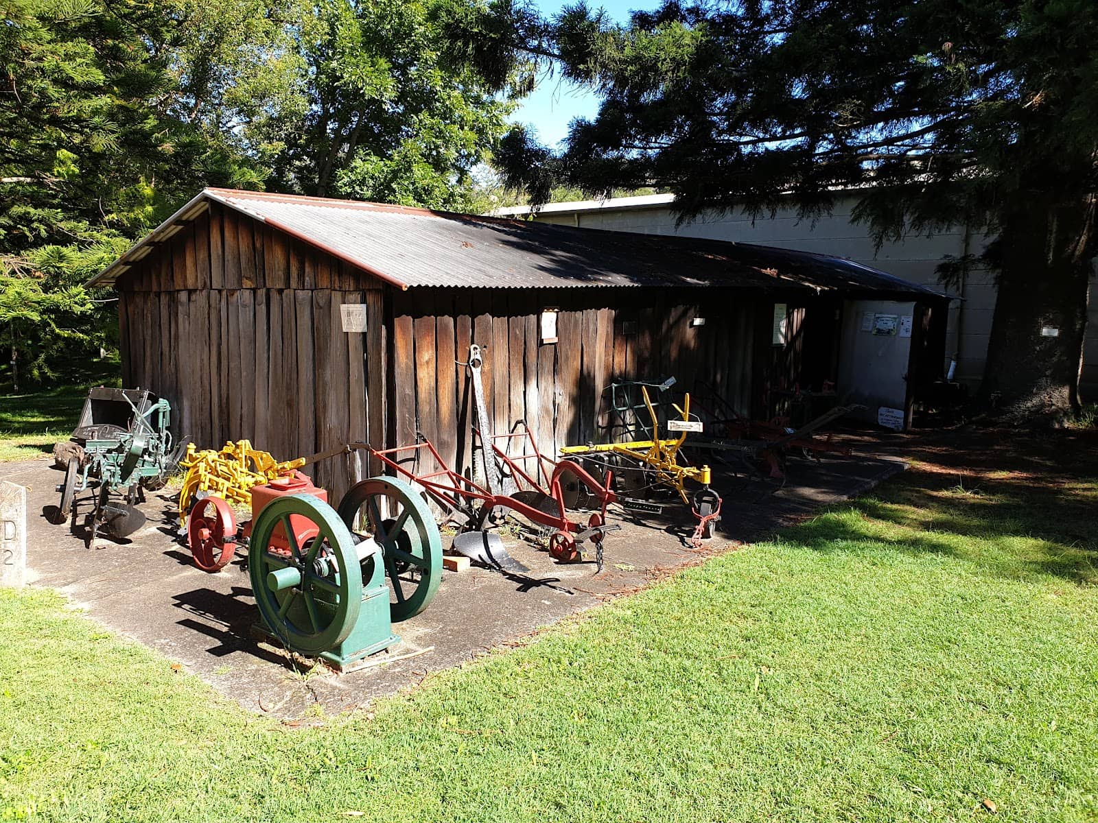 Peaceful Cottage Grounds