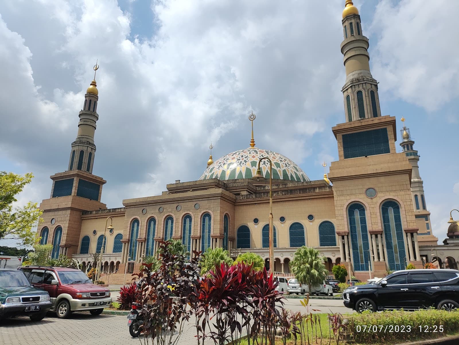 Islamic Center Samarinda - Image 1