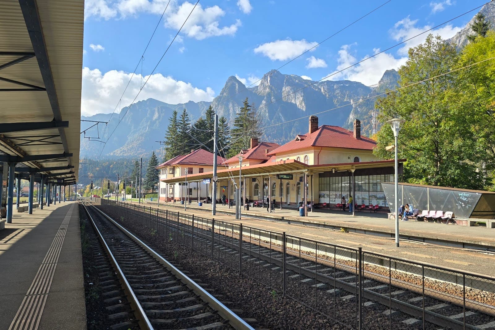 Bușteni Train Station - Image 1