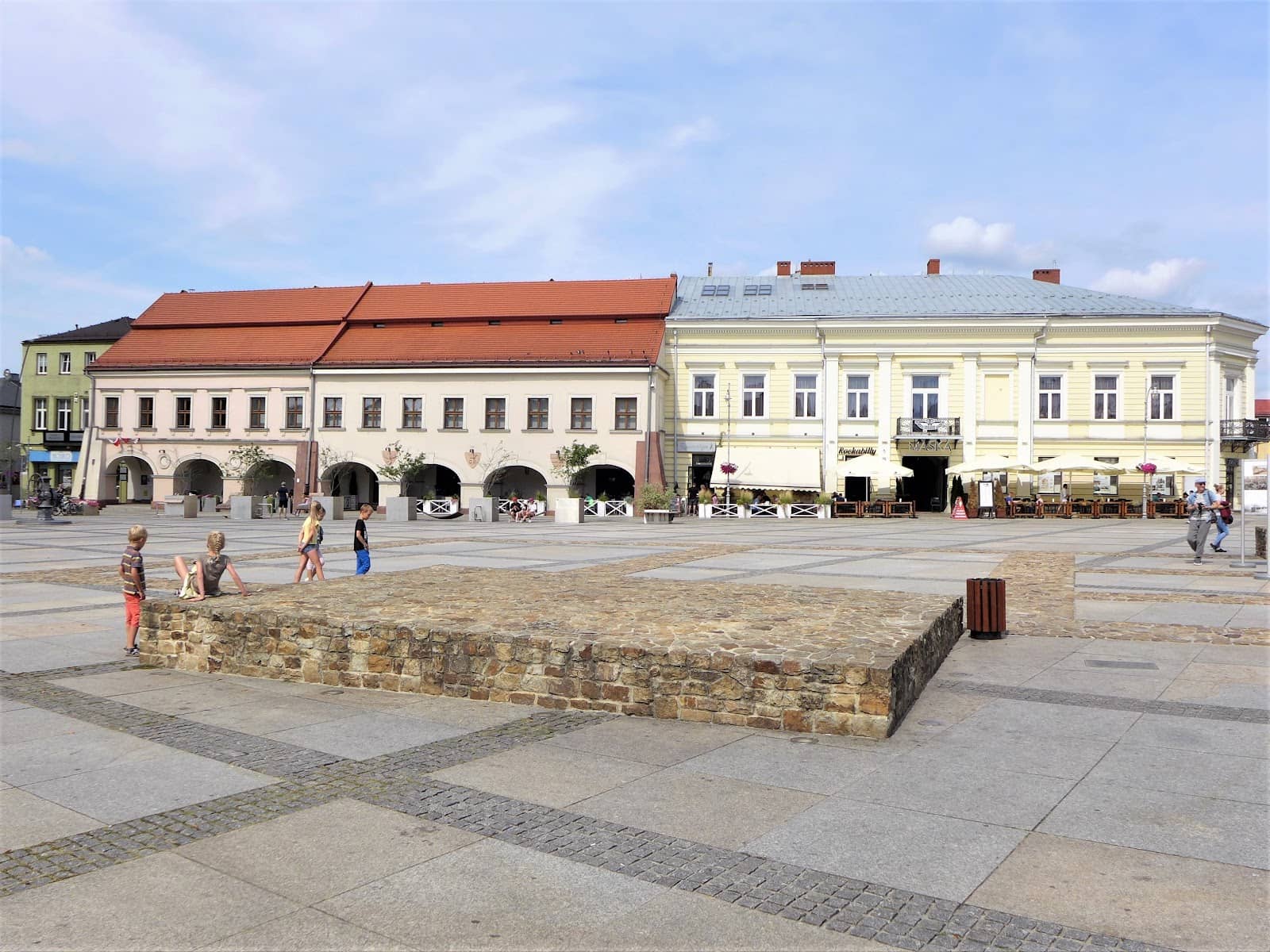 Market Square Ambiance