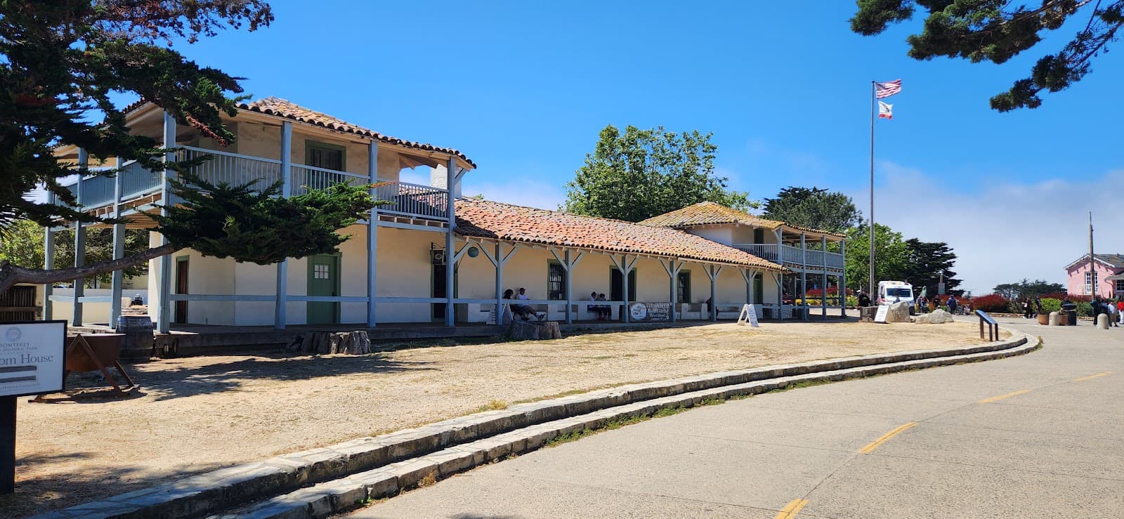 Custom House - Image 1