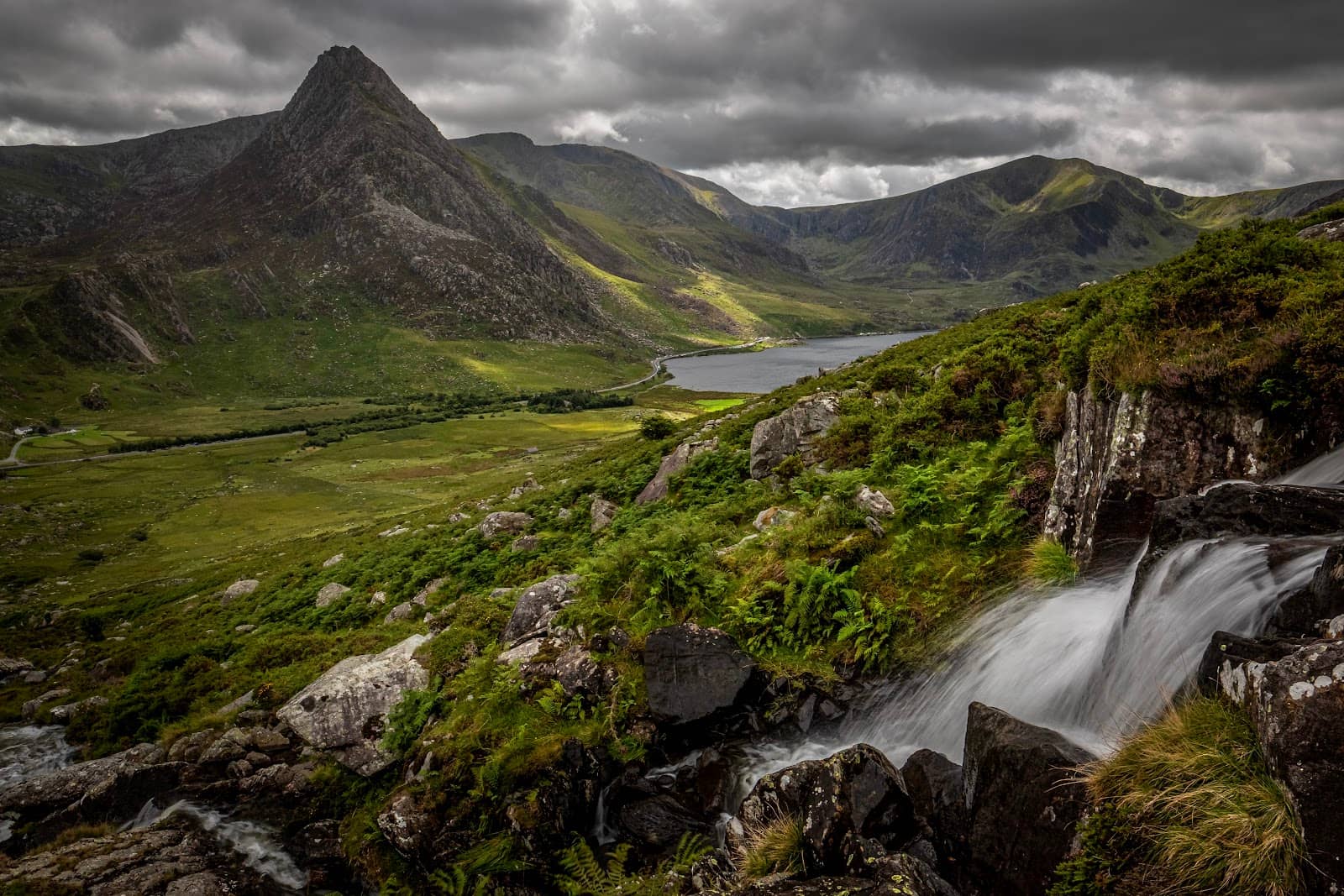 Llyn Idwal's Glacial Beauty