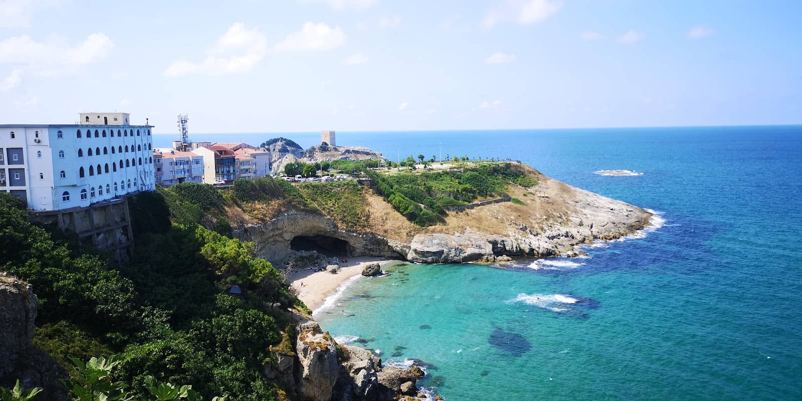 Hanging Rocks (Sarkoy)