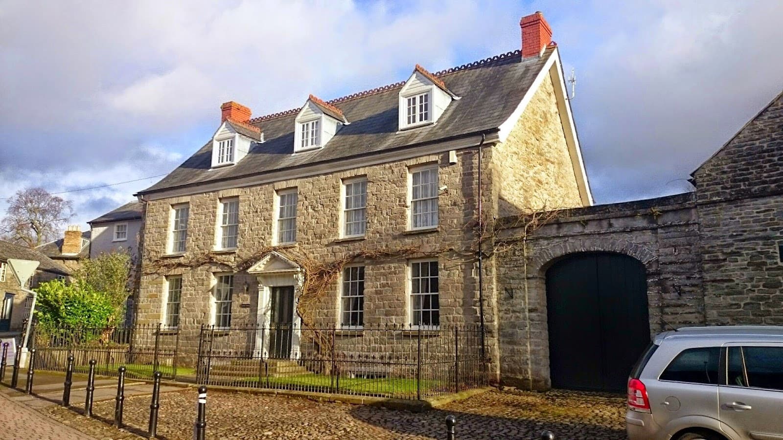 Hay-on-Wye - Image 1