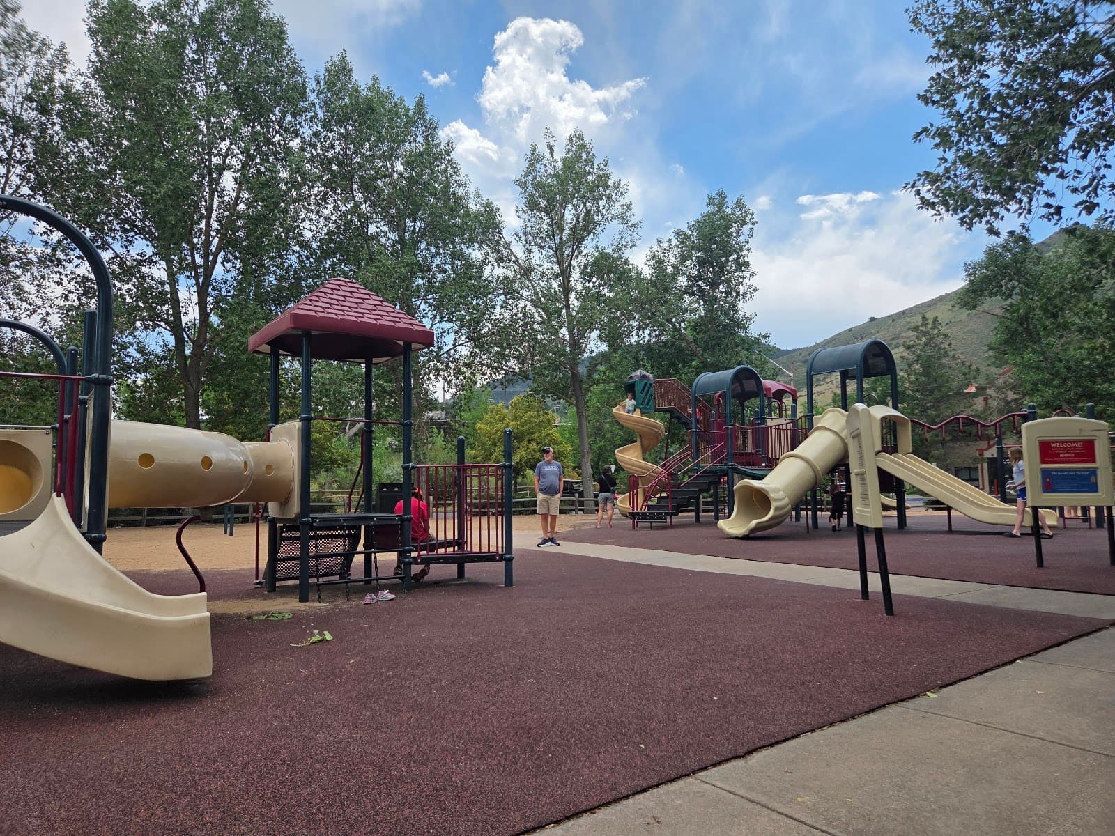 Lions Park - Image 1