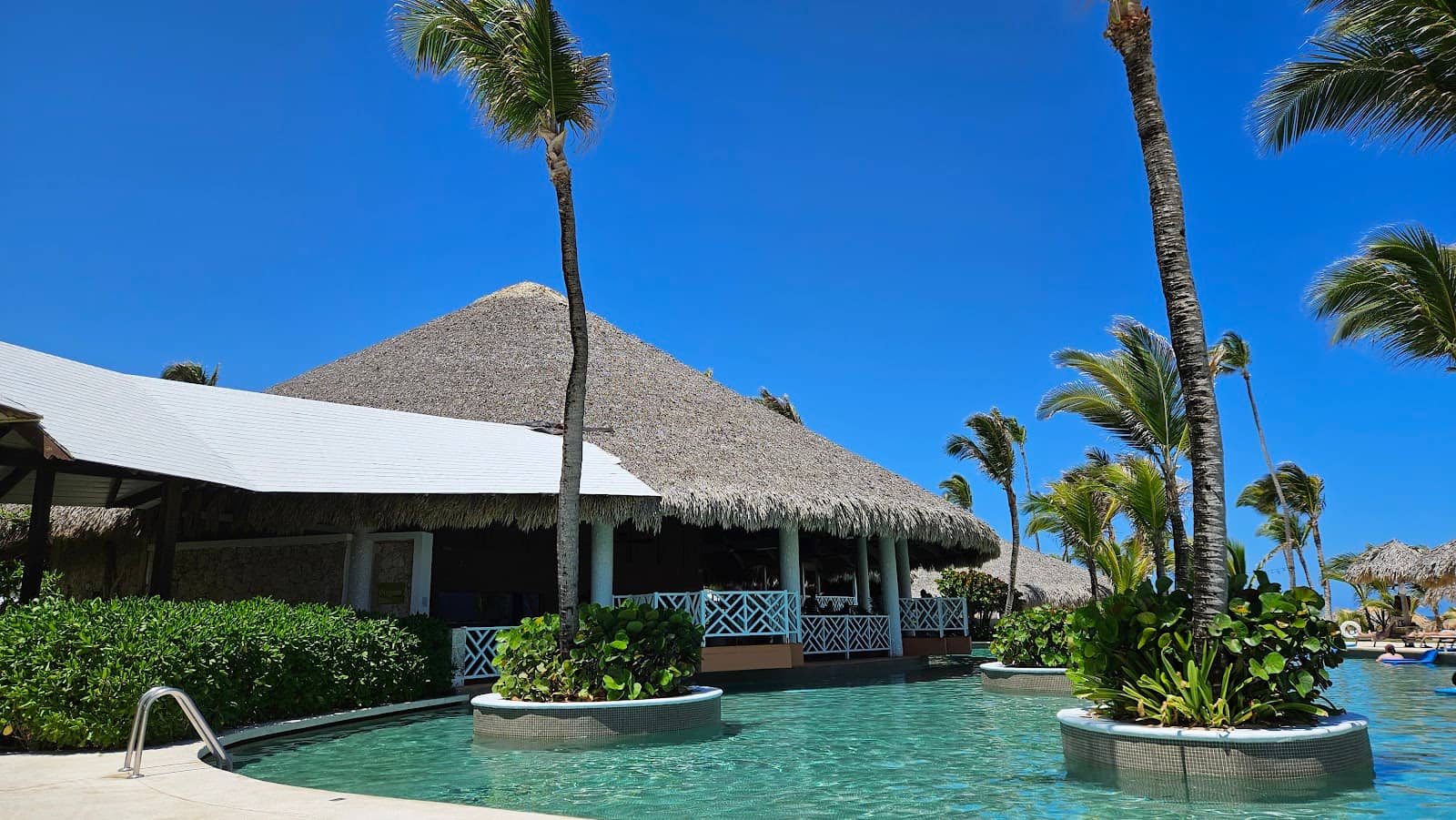 Secluded & Wild Ambiance