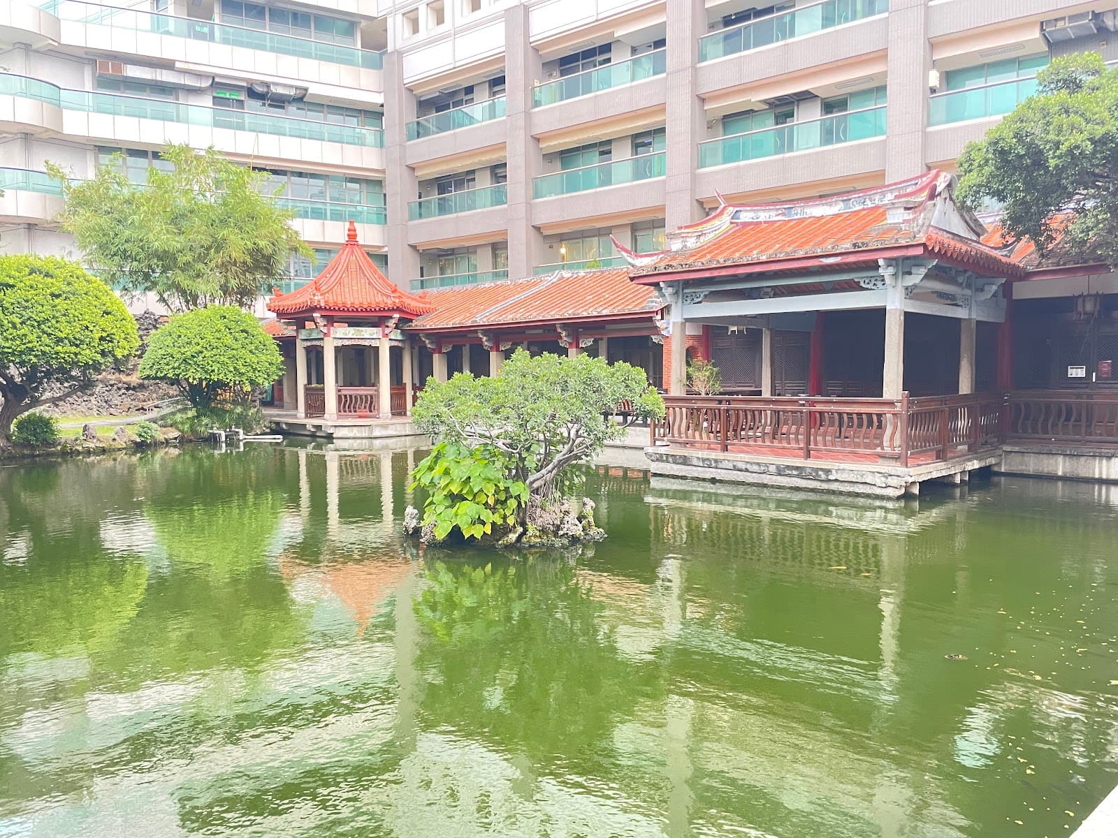 Wu Garden - Image 1