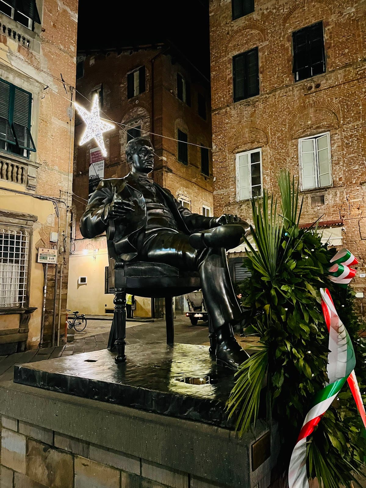 Piazza Cittadella Puccini Statue - Image 1