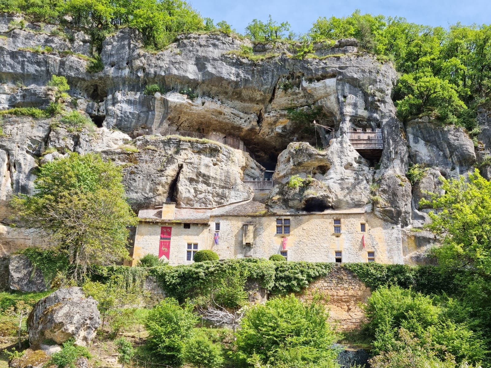 Maison Forte de Reignac - Image 1