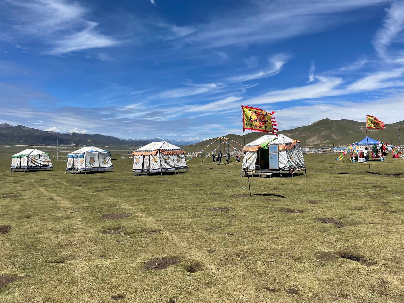 Jinyintan Grassland - Image 1