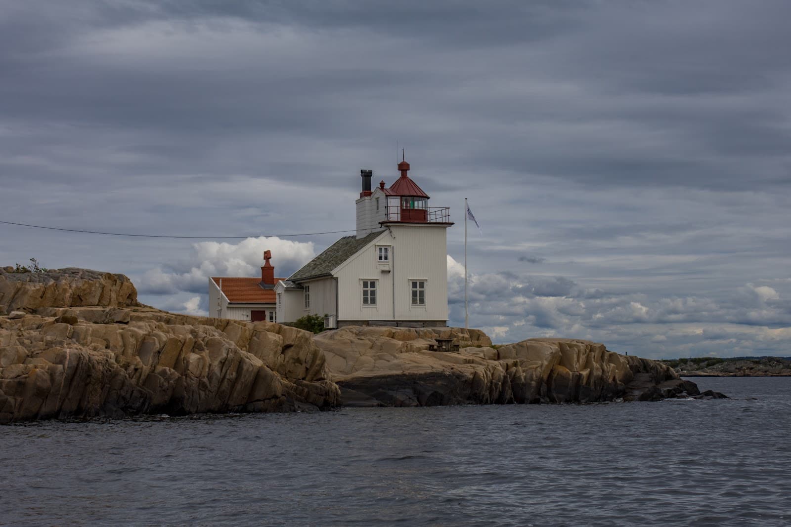 Homlungen Lighthouse - Image 1
