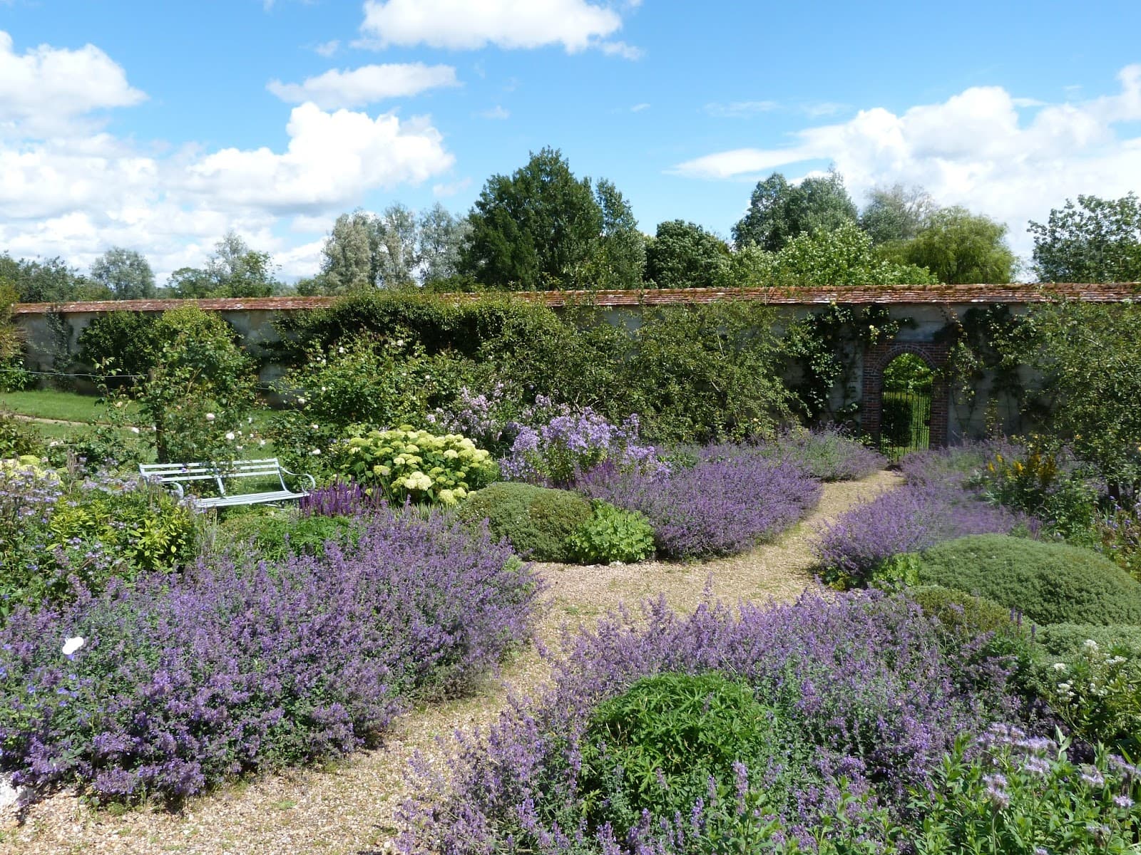 Houghton Lodge Gardens - Image 1