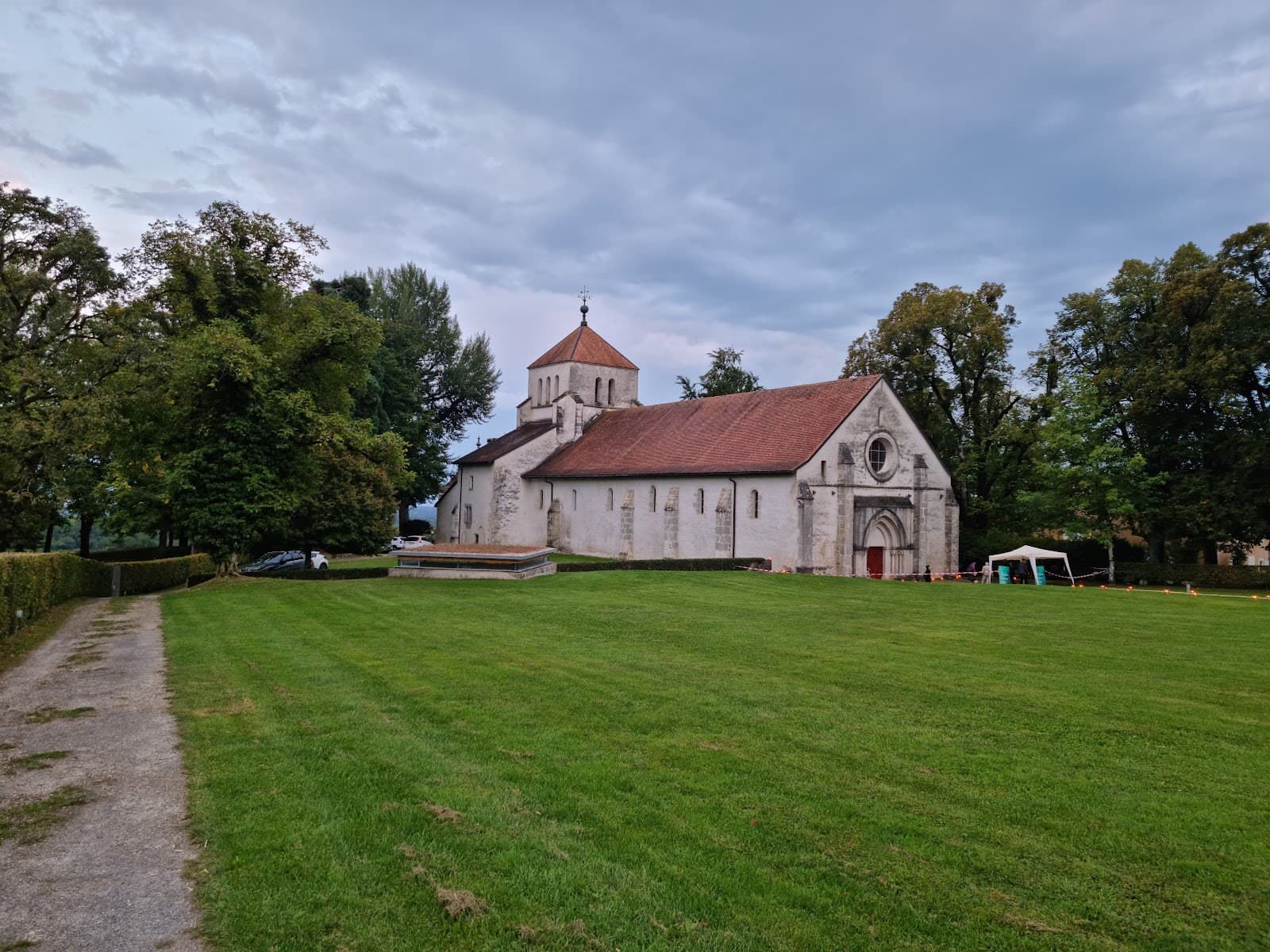 Abbaye de Bonmont (Chéserex) - Image 1