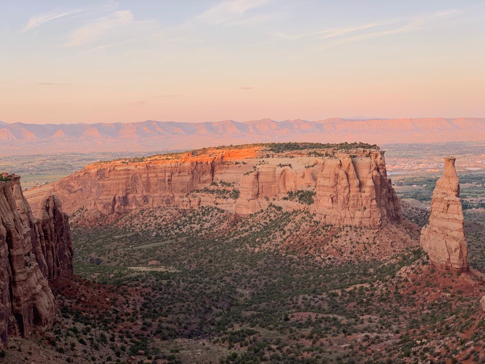 Independence Monument - Image 1
