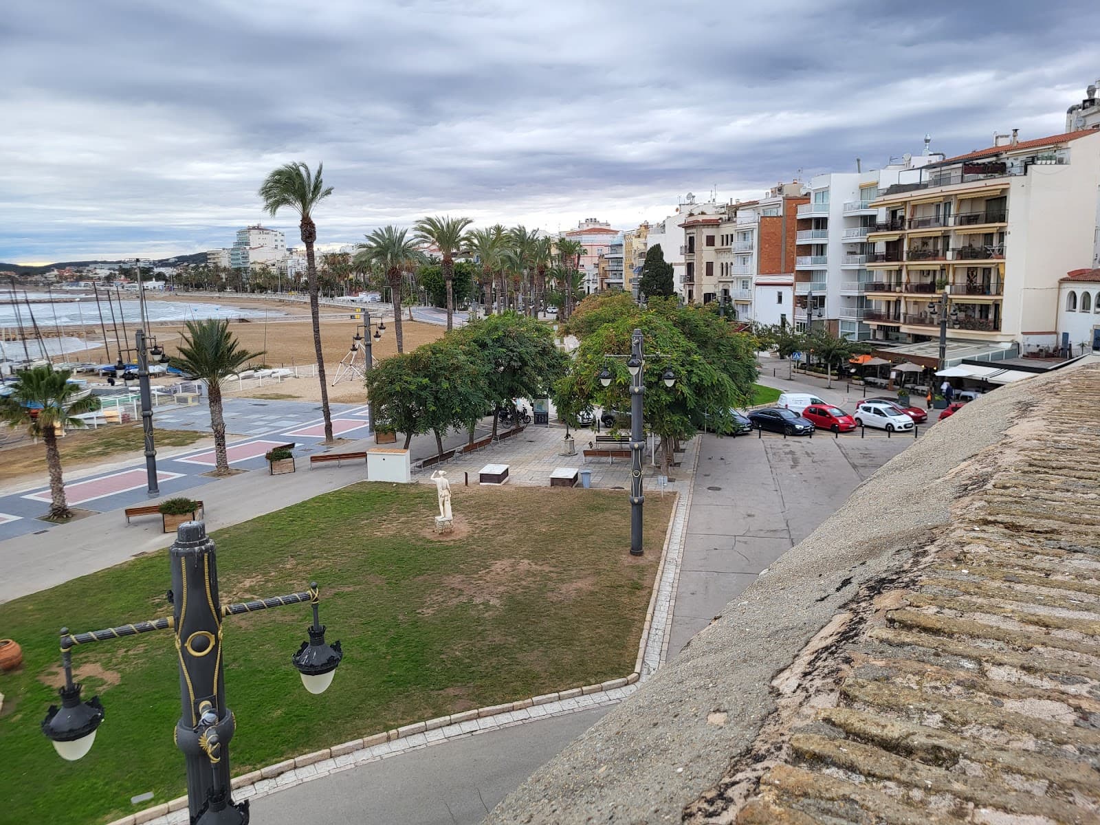 Sitges Beachfront - Image 1