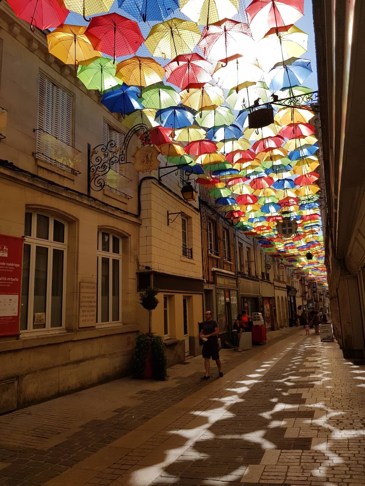 Charles Chaussures & Prestige Maroquinerie