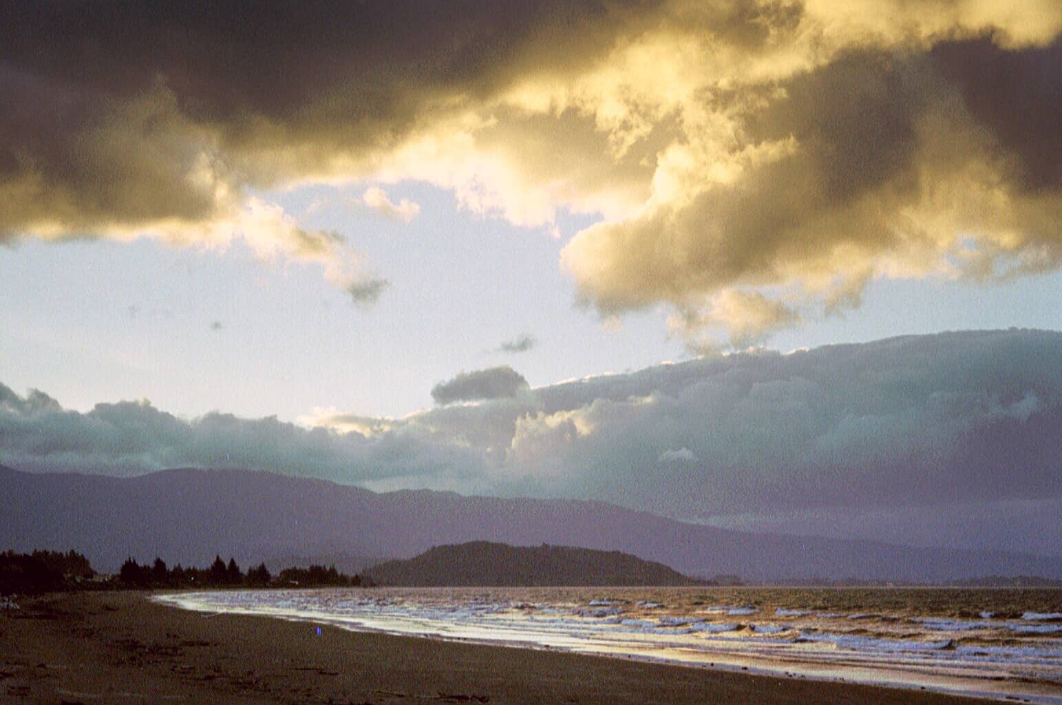 Local Cafes & Takaka Town