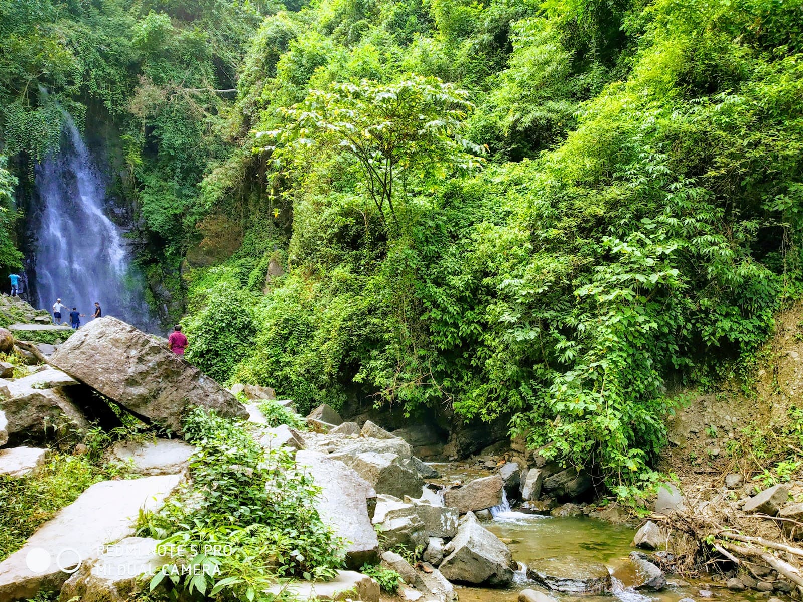 Sadu Chiru (Leimaram) Waterfalls - Image 1