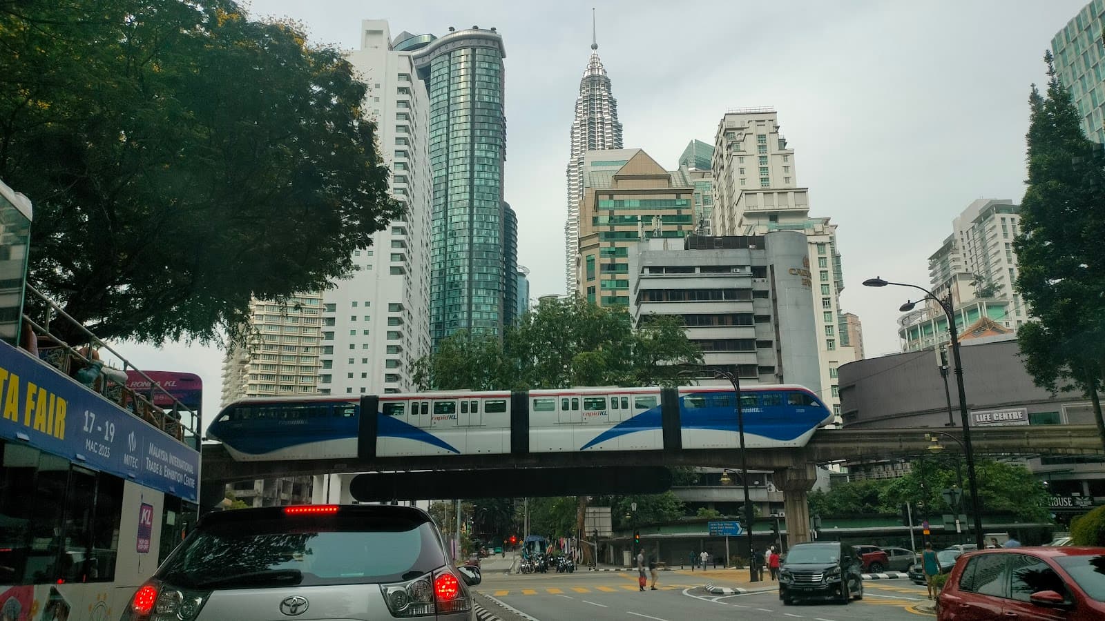 Jalan P. Ramlee - Image 1