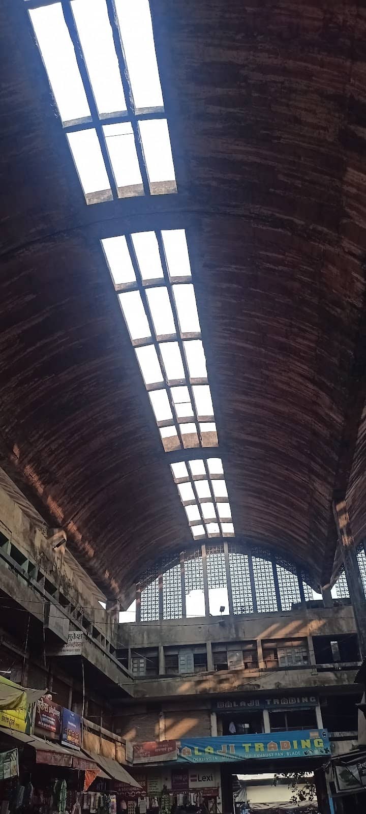 Local Market Atmosphere