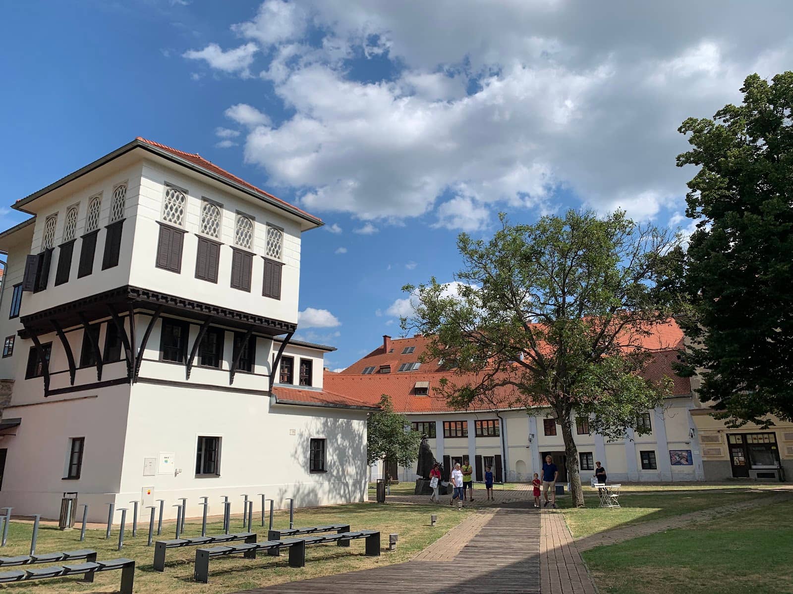 The Prison Experience