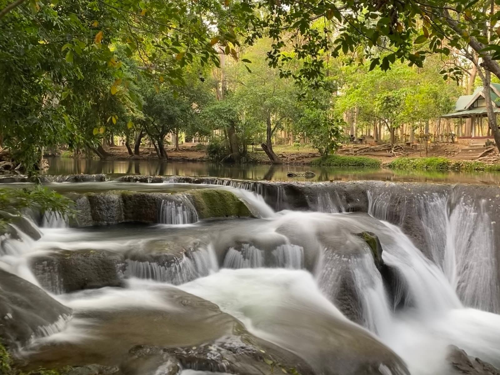 Muak Lek Waterfall - Image 1