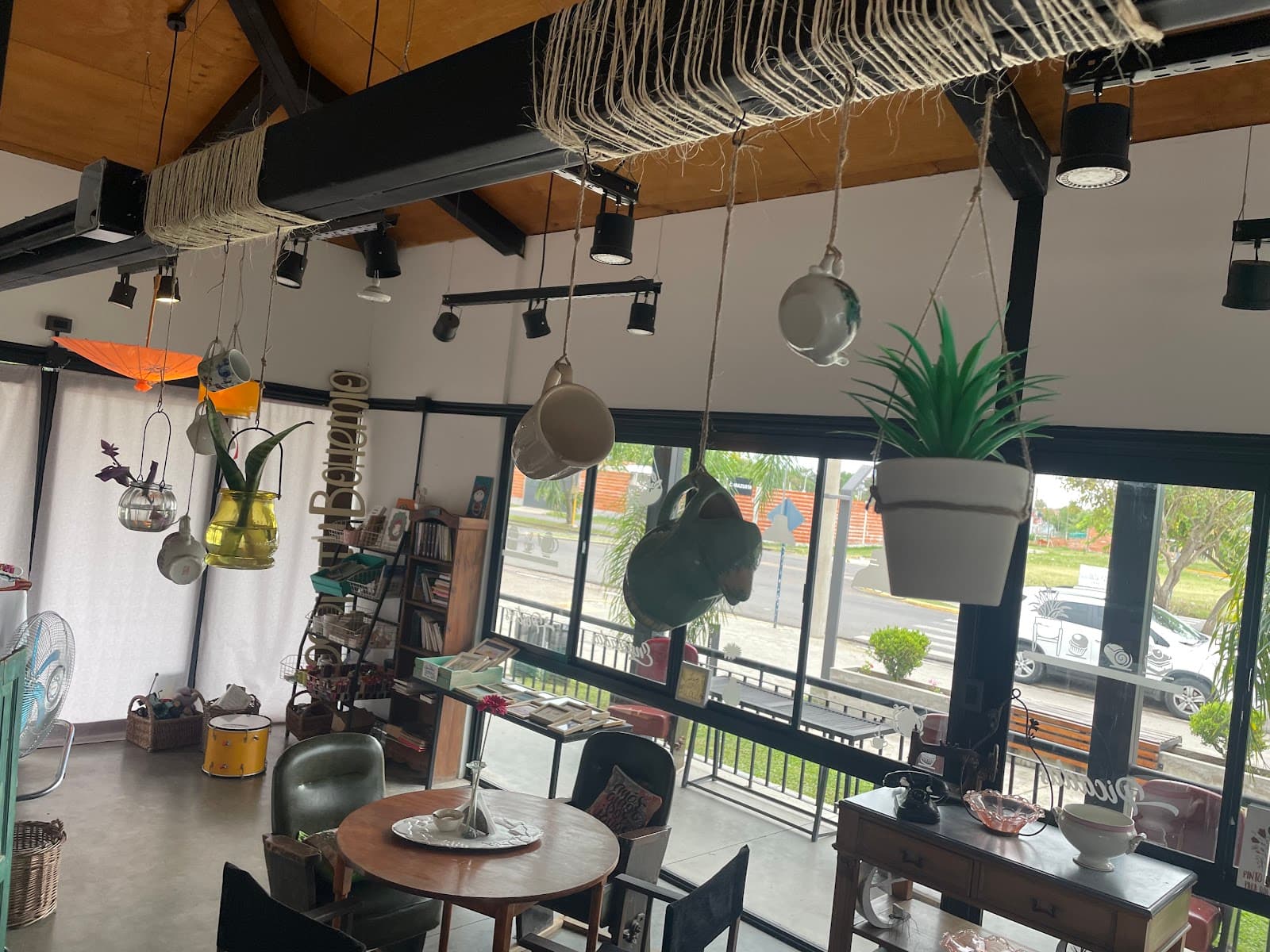 Mercado Munilla - Image 1