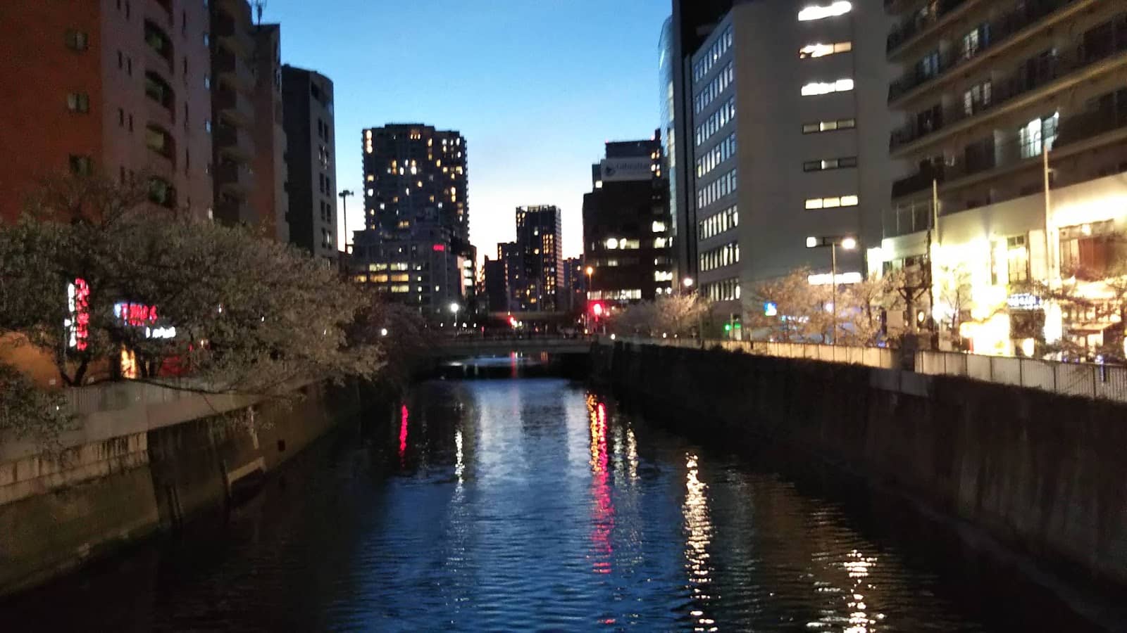 Oi Racecourse Flea Market