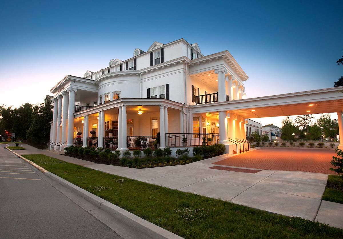 Boone Tavern Hotel - Image 1