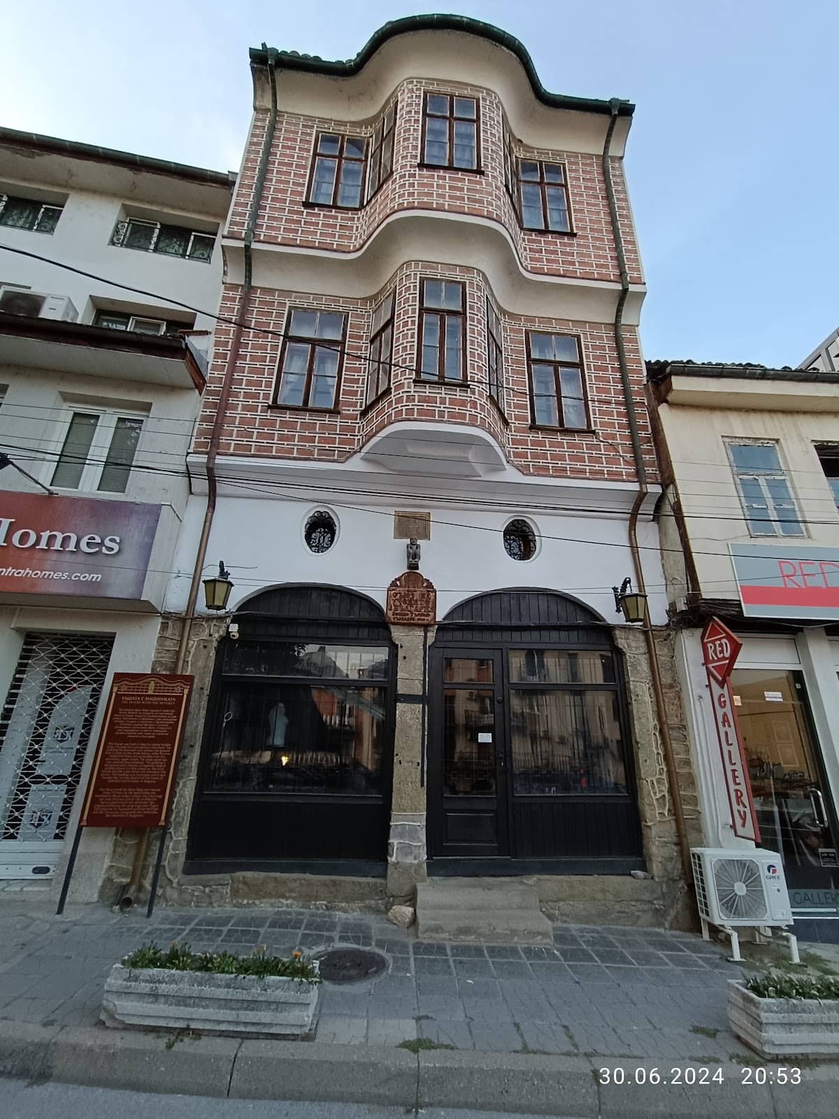 Revival Architecture