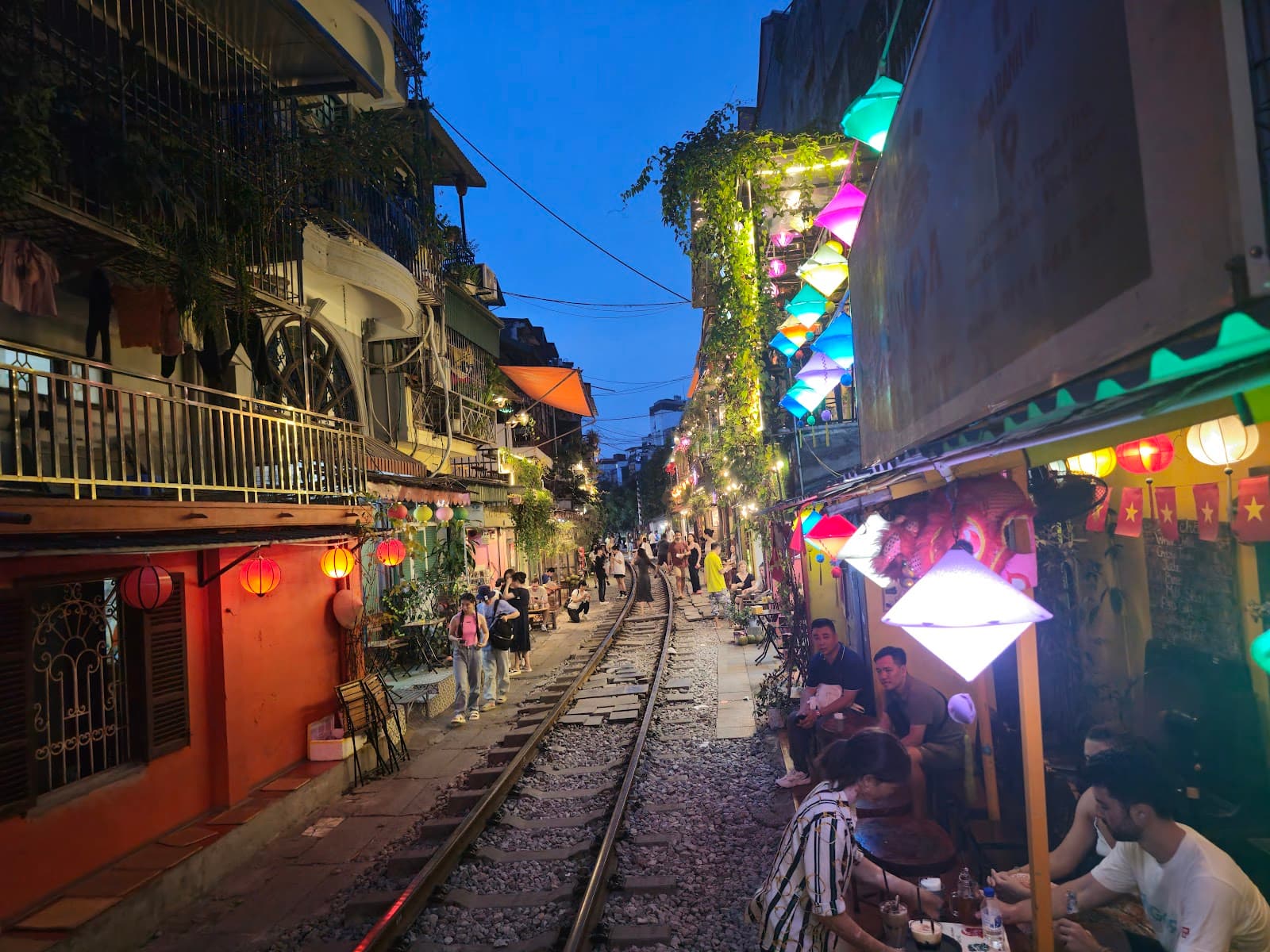 Hanoi streets - Image 1