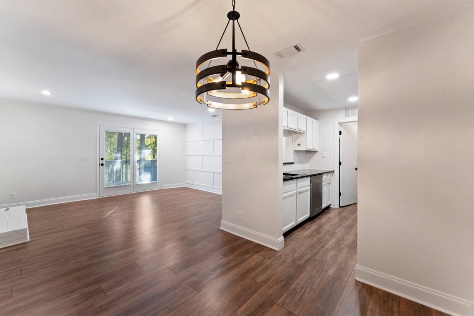 Roswell Mill Village Historic Cottages - Image 1